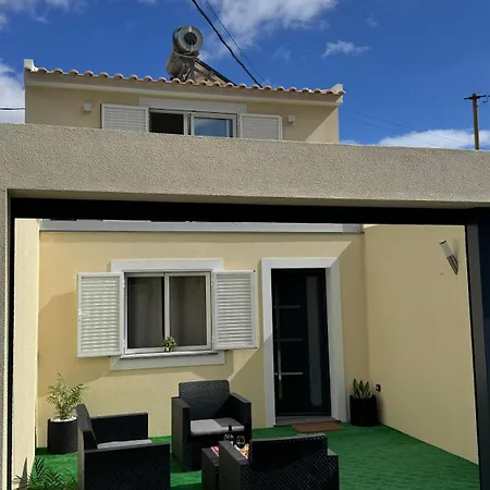 Vcs House By Madeira *