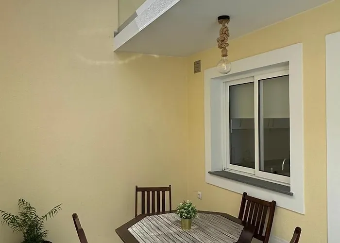 Vcs House By Madeira *