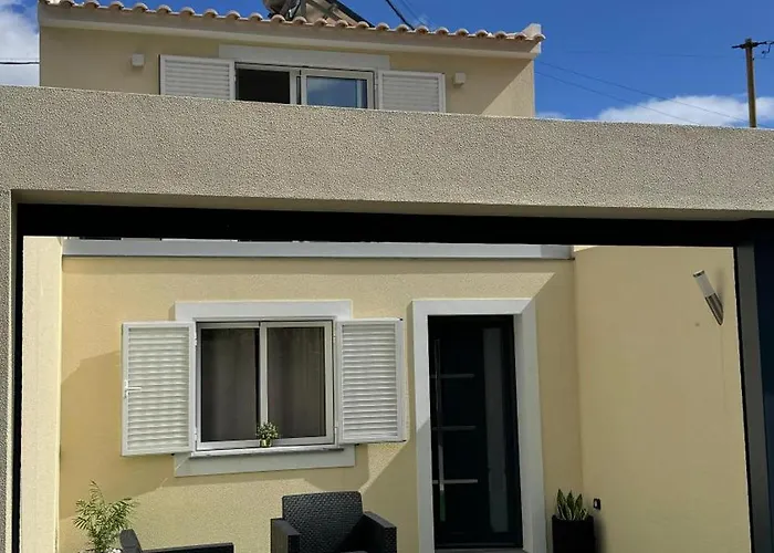 Vcs House By Madeira *