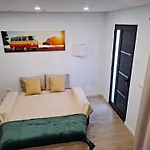 Vcs House By Madeira *
